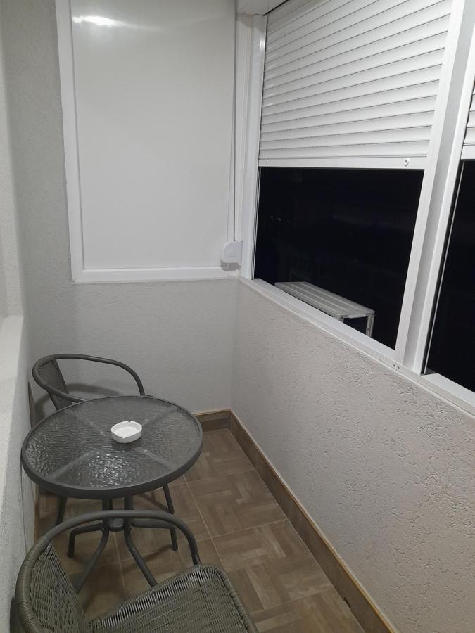 Holiday Apartaments 2 Ni Exteriör bild
