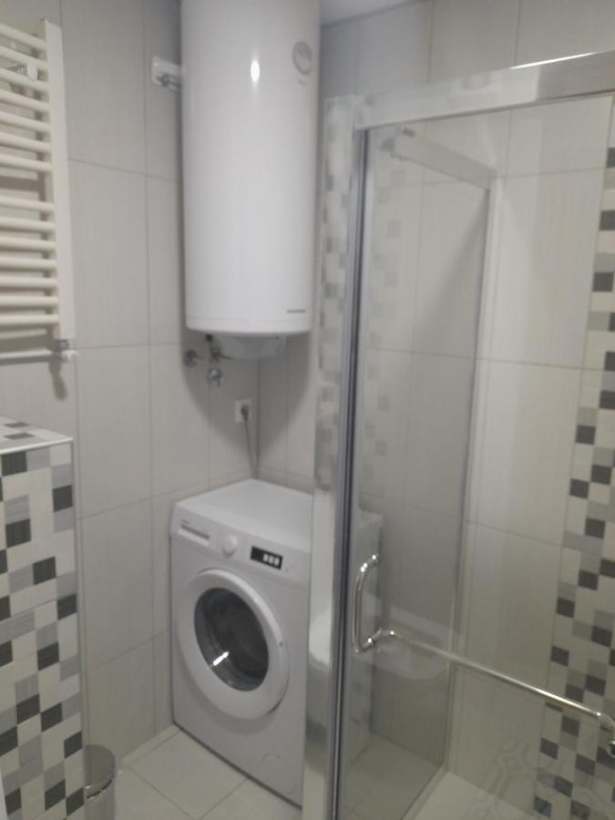 Holiday Apartaments 2 Ni Exteriör bild